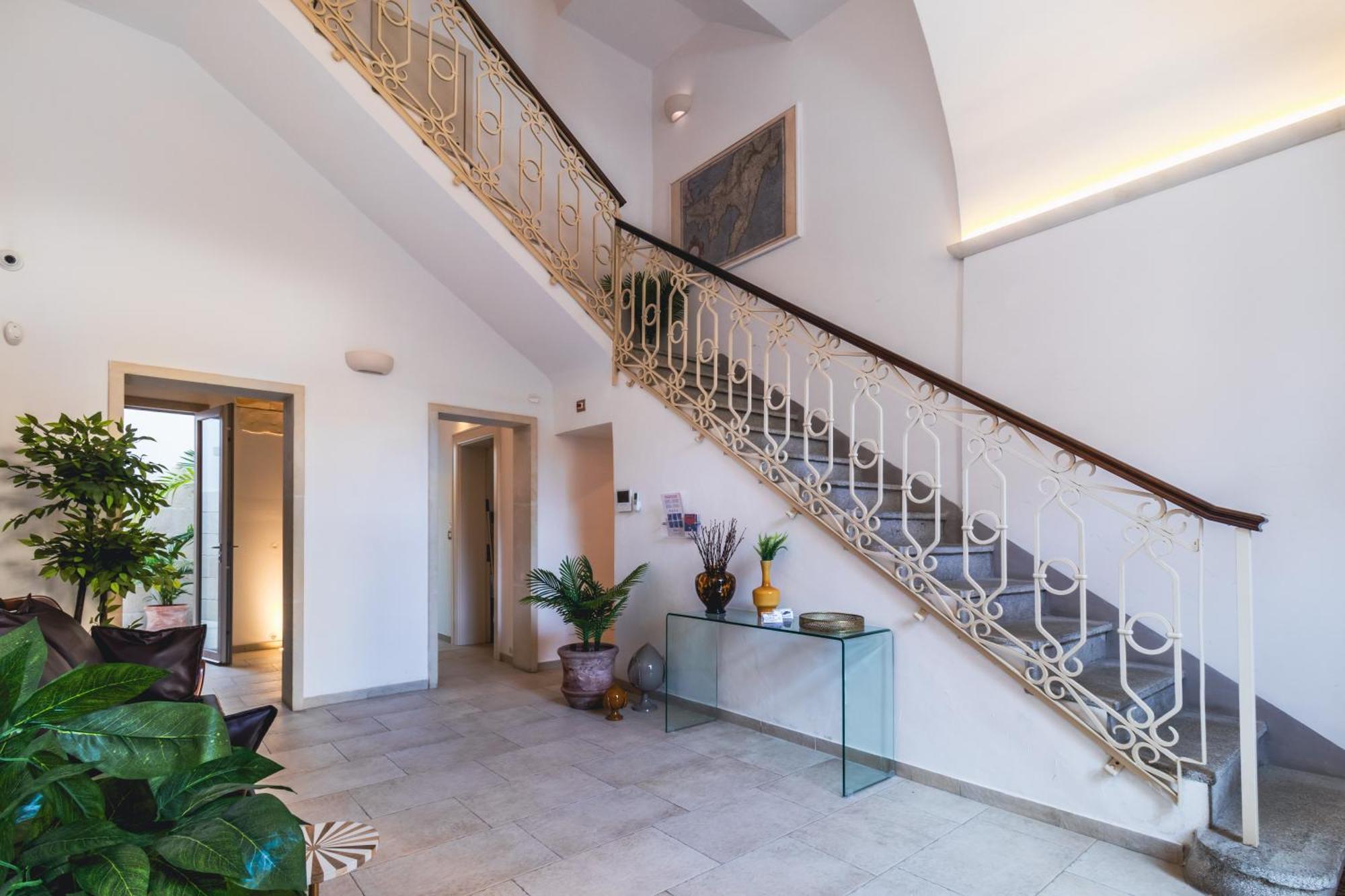 Palazzo San Lazzaro - Lecce Selection Jacuzzi Rooms & Suites Exterior foto